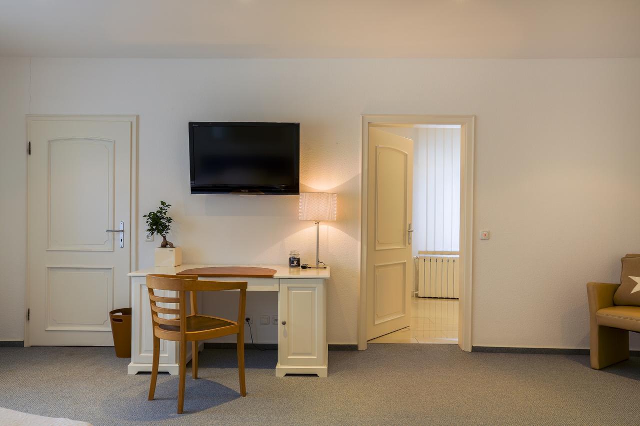 Hotel Schewe Lohne  Ngoại thất bức ảnh
